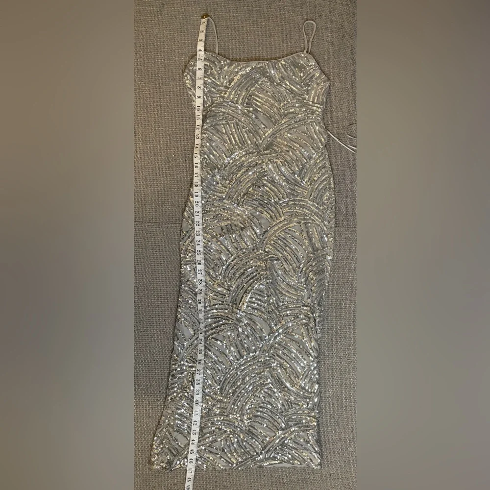 Dynamite Victoria Silver Sequin Midi Dress Low Back Party Glam P/S - Picture 16 of 16